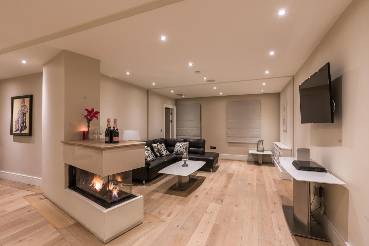 The Pierce Brosnan - Hiphipstay Holiday home Dublin
