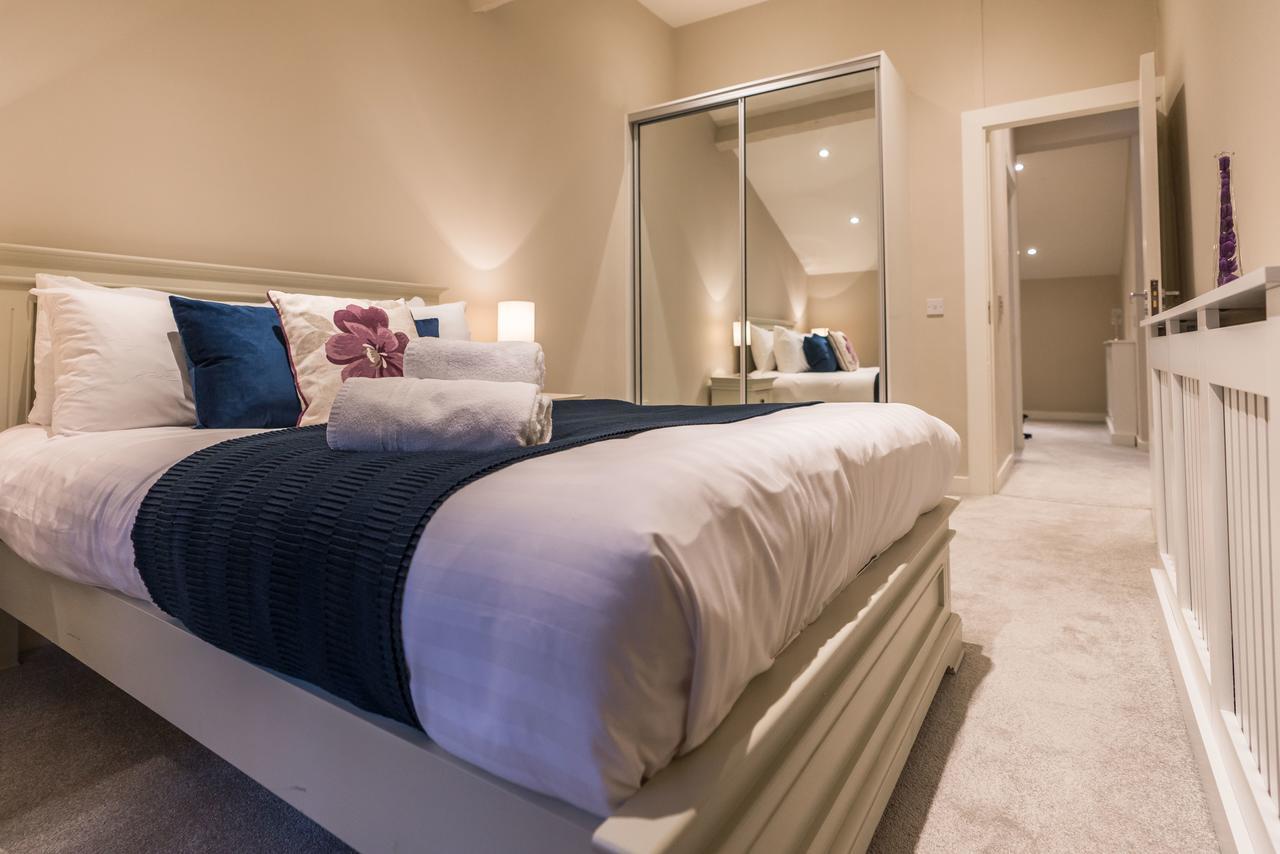 The Pierce Brosnan - Hiphipstay Holiday home Dublin