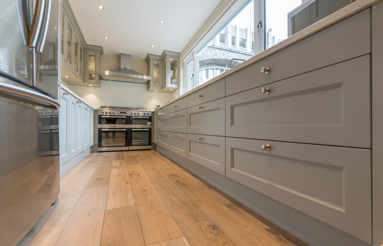 The Pierce Brosnan - Hiphipstay Holiday home Dublin